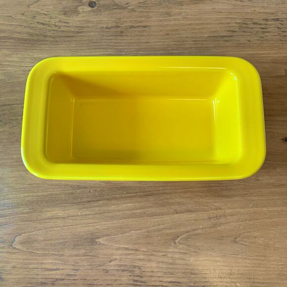 Fiesta Ware Loaf Pan Meatloaf Bread Baker Daffodil Yellow Dish Made in USA - Picture 5 of 8